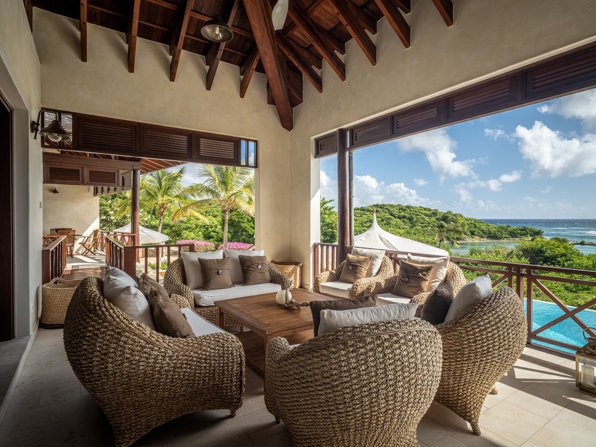 Big Blue Ocean, the terrace sitting room