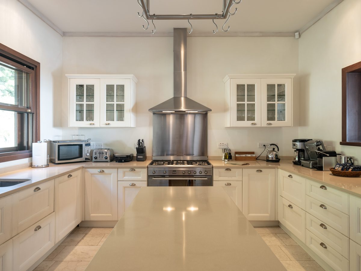 Big Blue Ocean, the kitchen