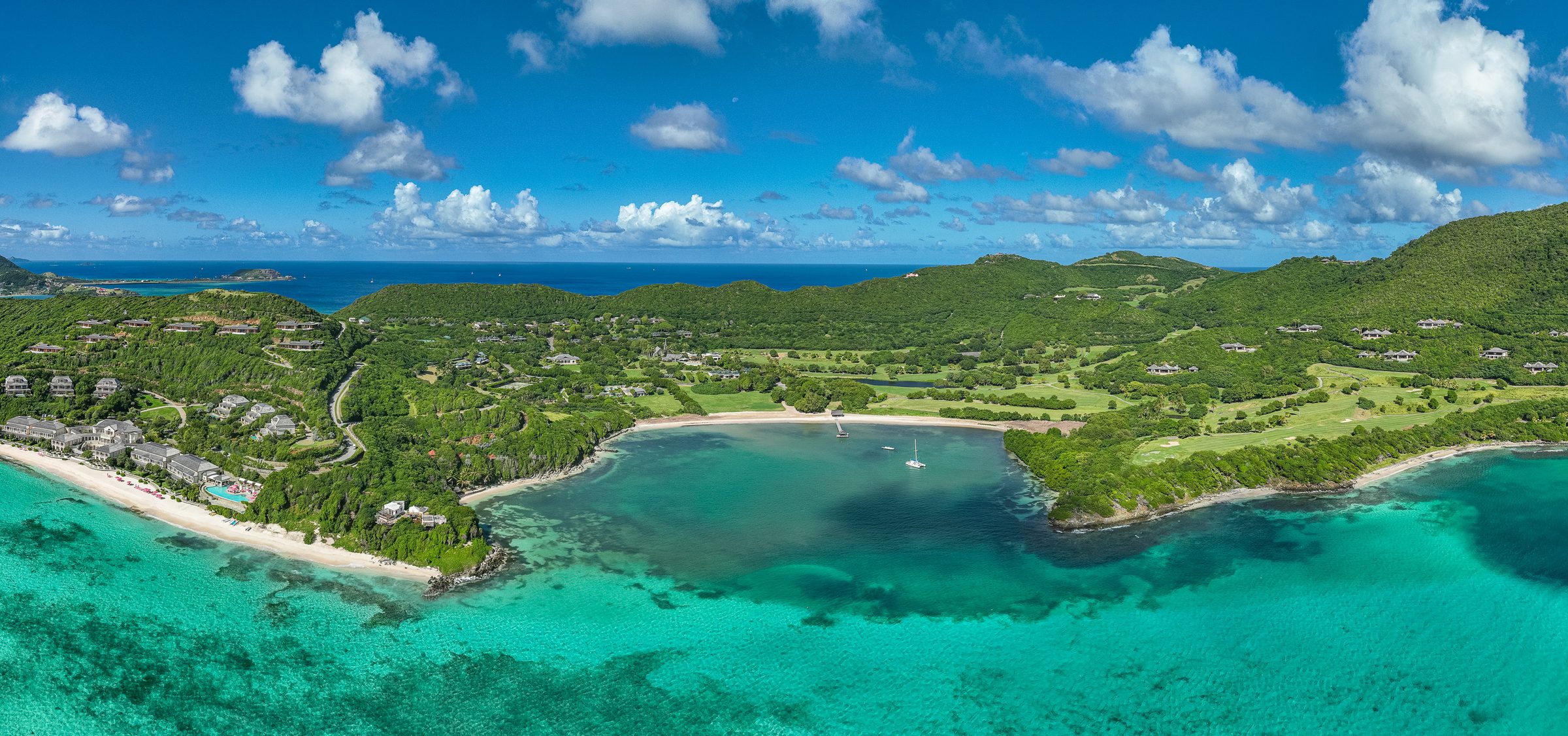 Canouan from the air: Carenage Bay, the Estate and the reef