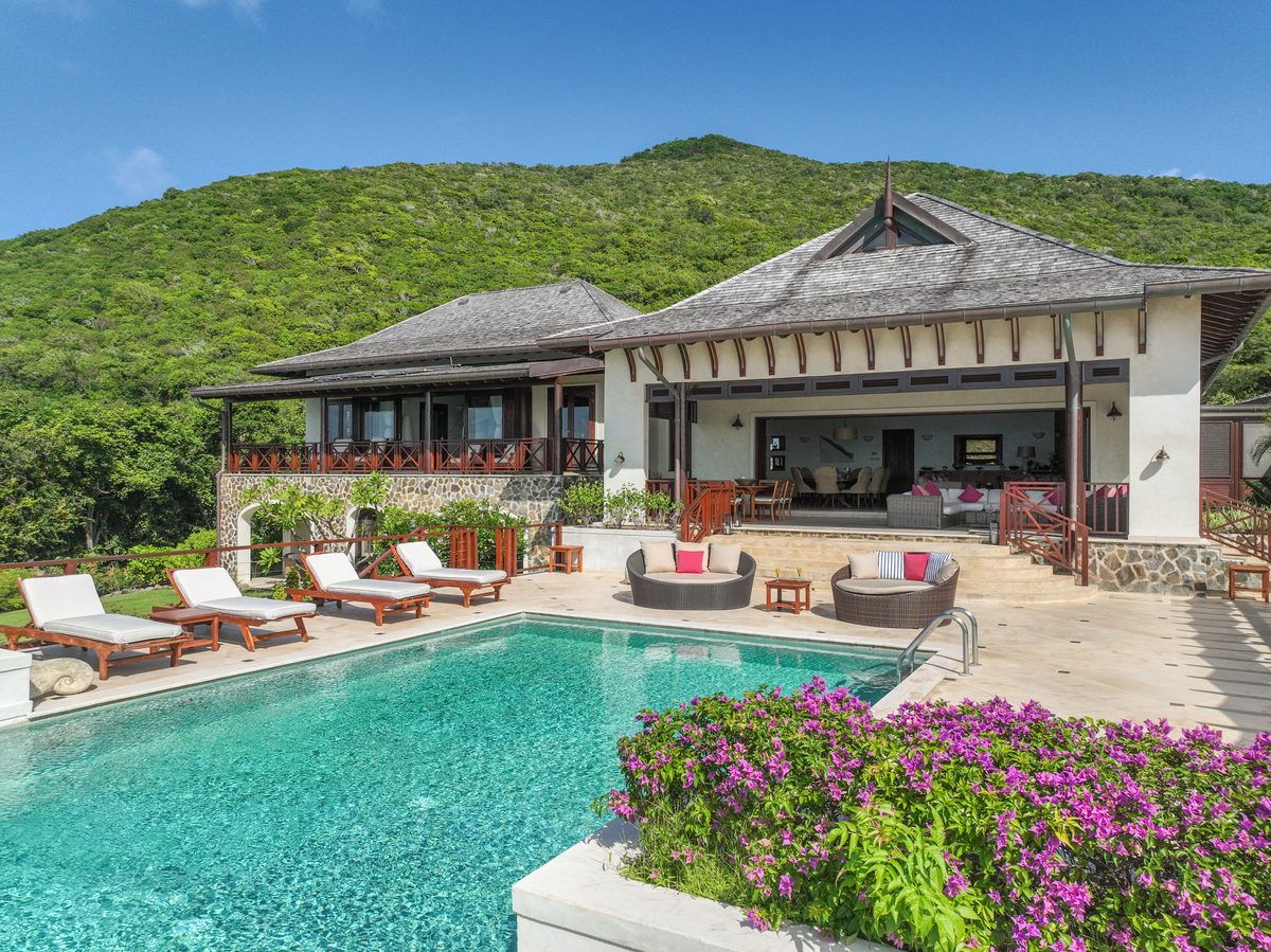 Silver Turtle, the pool and the bougainvillea