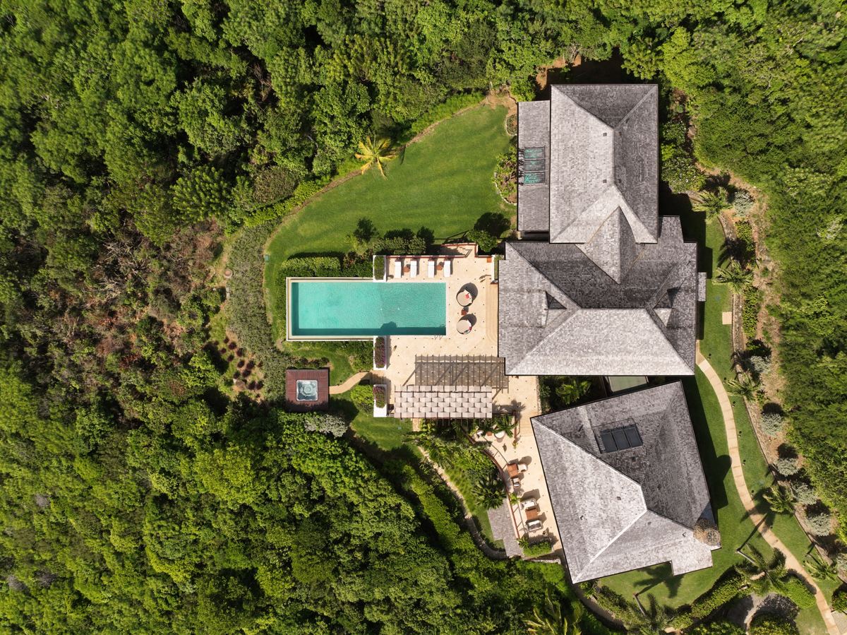 Silver Turtle, from above, the villa and the pool