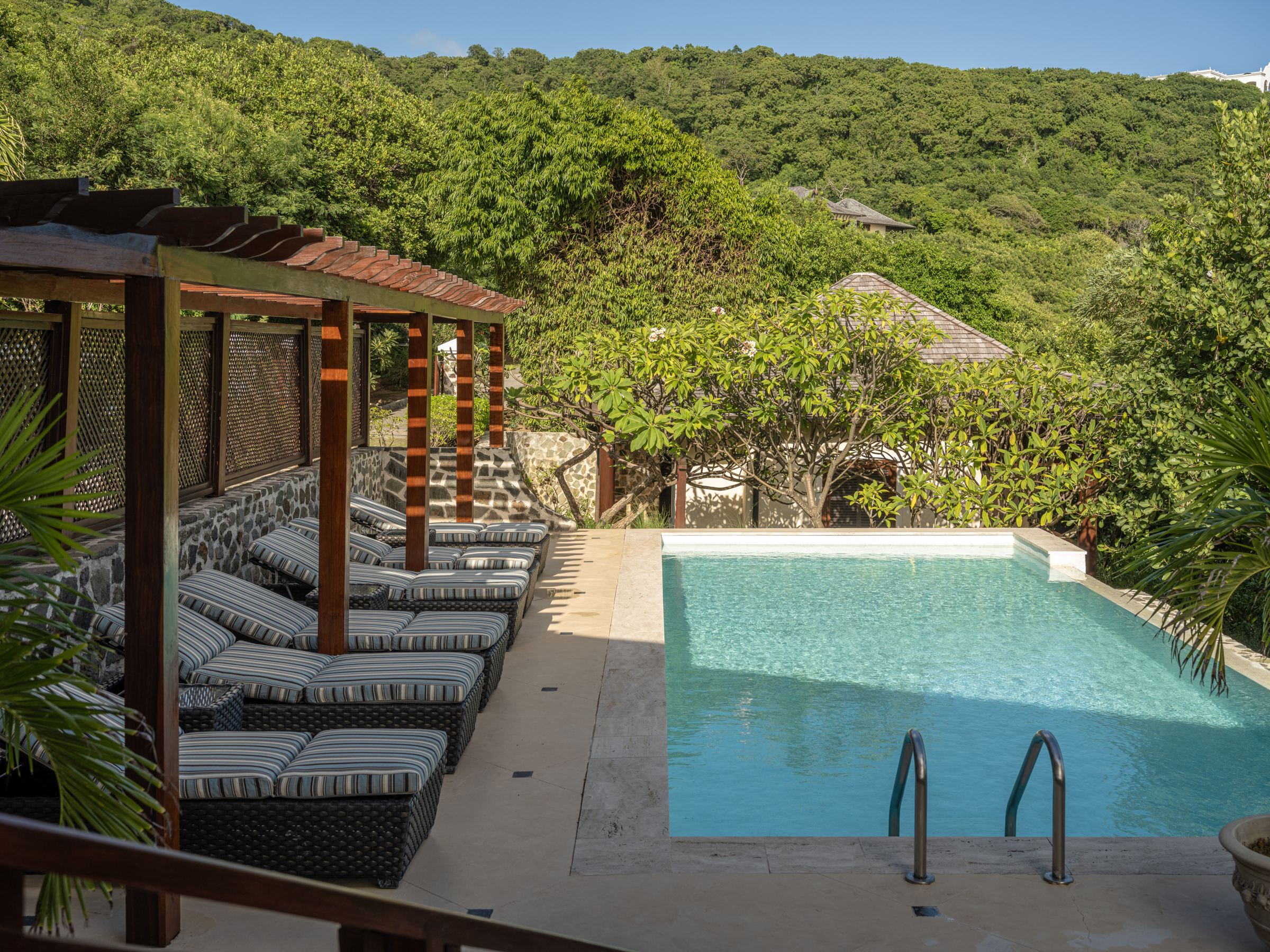 Little Blue Ocean, the terrace and the sea